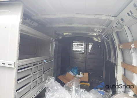 2019 Chevrolet Express 2500 Work Van z USA, uszkodzony, nr VIN 1GCWGAFG1K1343803